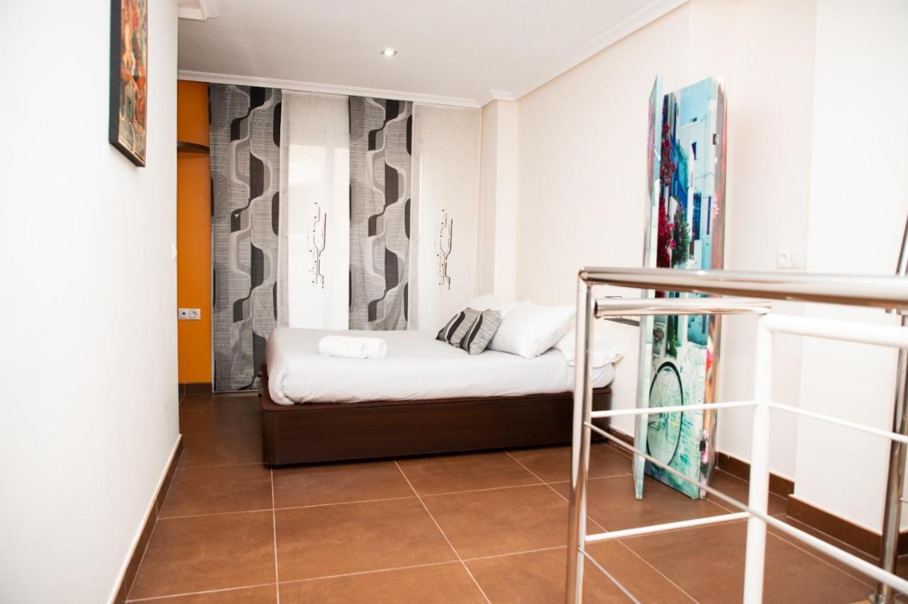 Duplex Loft En La Playa Apartment ซานตาโปลา ภายนอก รูปภาพ